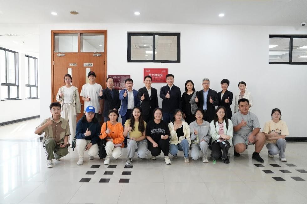 1699279323292079.jpg 图片2.jpg